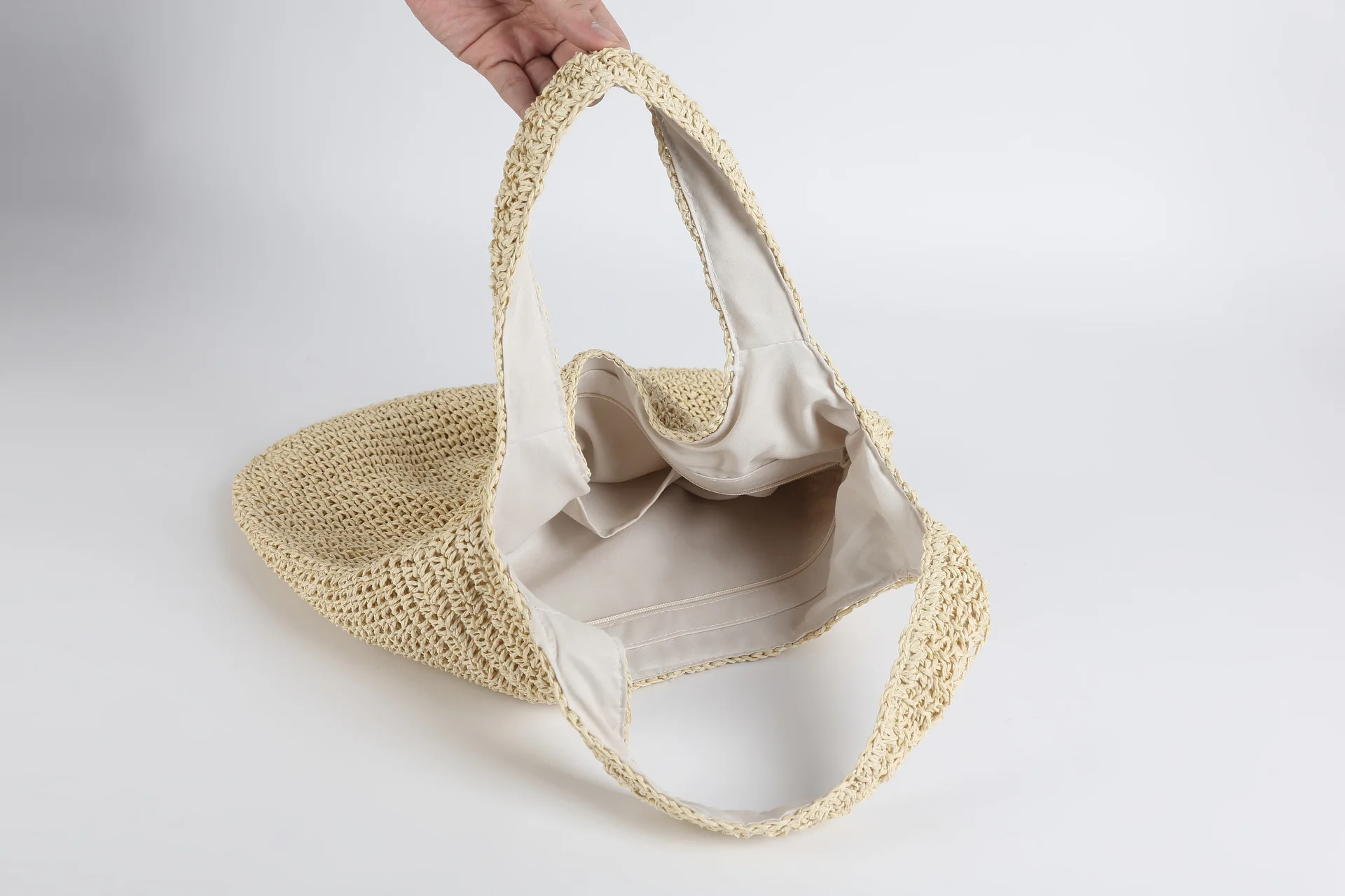 Women's Straw Shoulder Bag