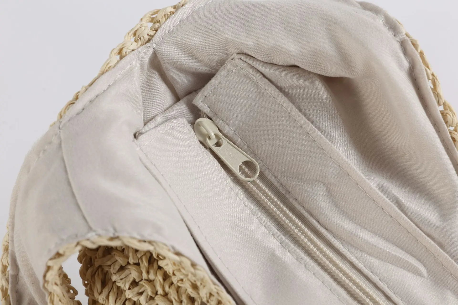 Women's Straw Shoulder Bag