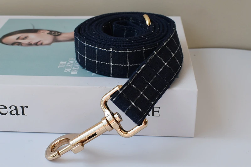 Dog's Personalized Plaid Collar